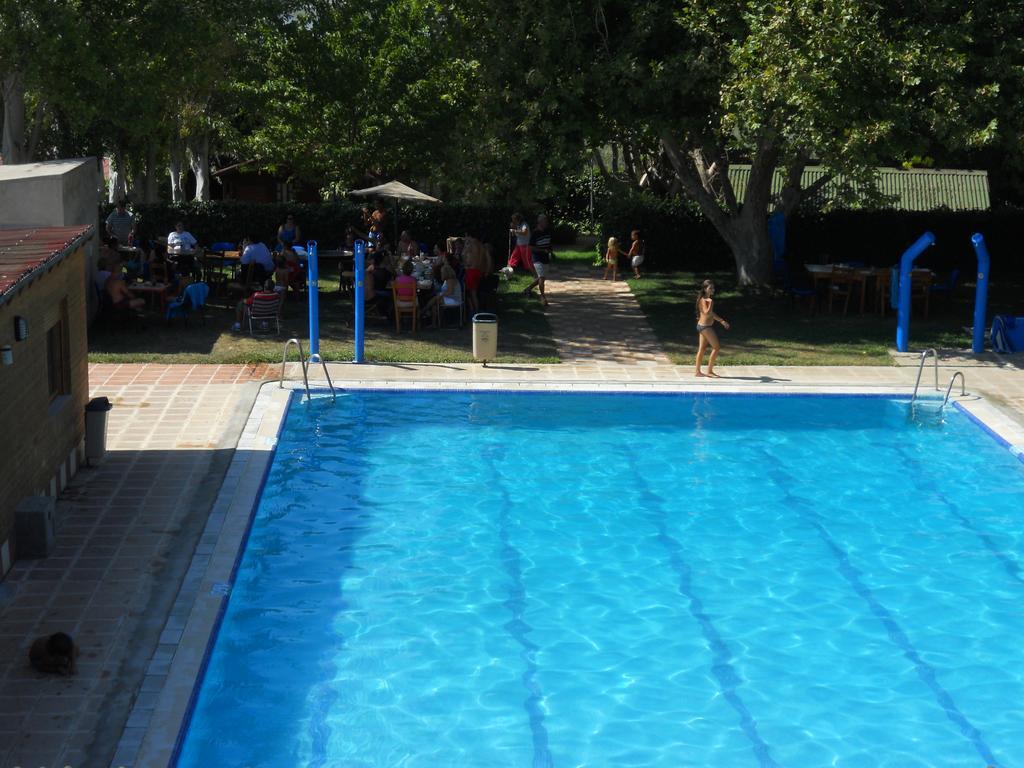 Camping Fuente De Piedra Eksteriør bilde